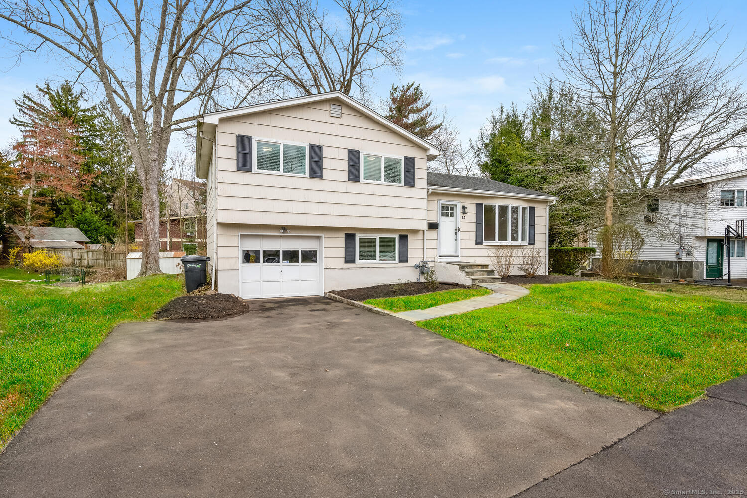 14 Amherst Road Greenwich, CT 06878 - Photo 24 of 32