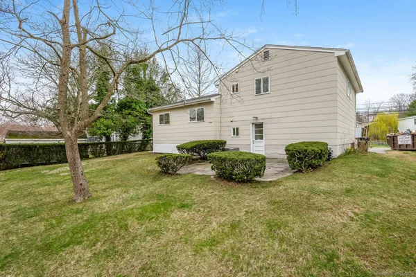$6,000 | 14 Amherst Road, Greenwich, CT 06878