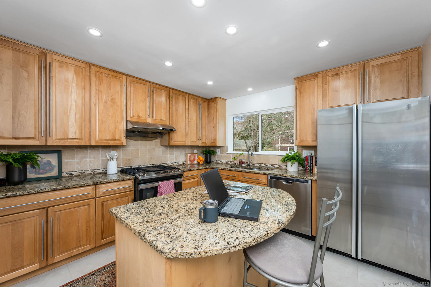 14 Amherst Road Greenwich, CT 06878 - Photo 9 of 32