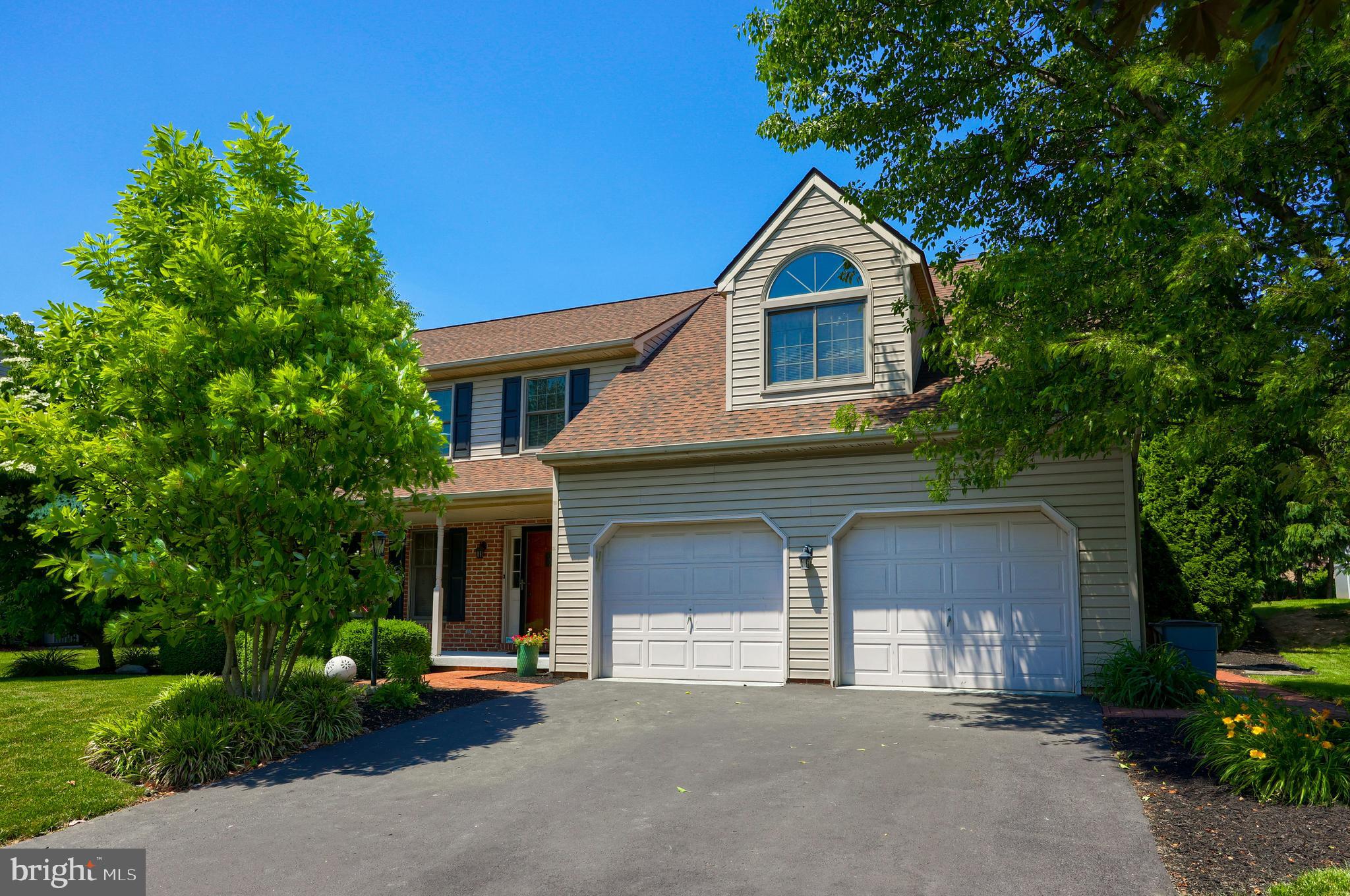 157 Kings Gate Drive Lititz, PA 17543 - Photo 3 of 59