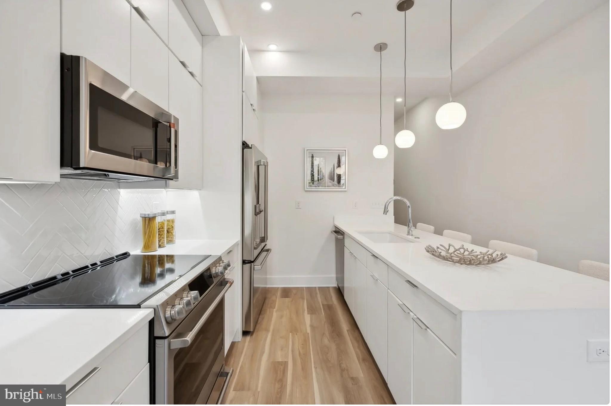 2015 13th Street Northwest, Unit 2 Washington, DC 20009 - Photo 13 of 40