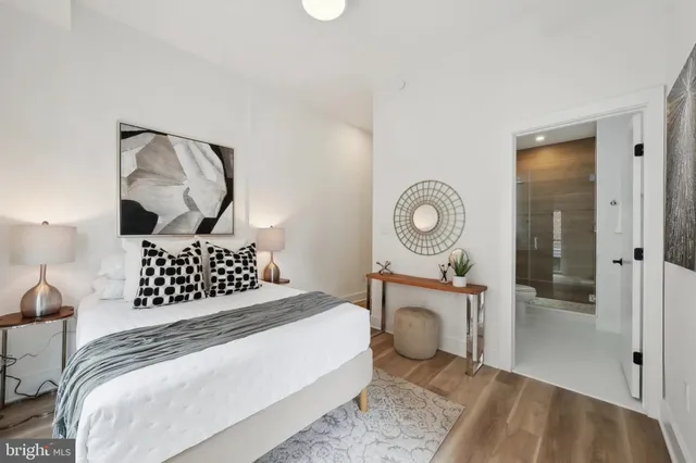 $3,850 | 2015 13th Street Northwest, Unit 2, Washington, DC 20009