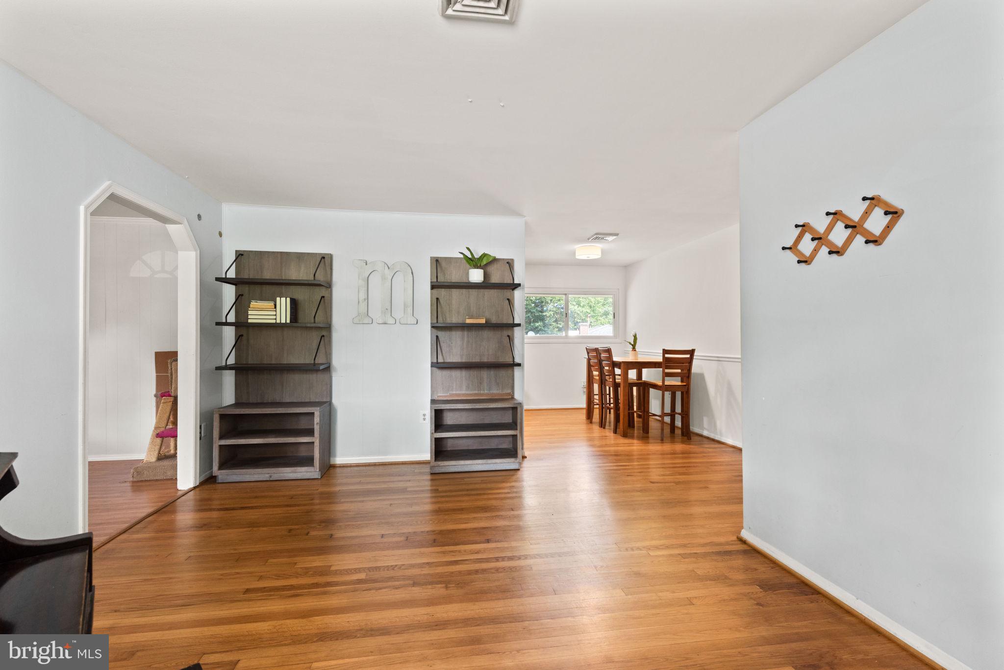 902 Regency Road Woodbridge, VA 22191 - Photo 8 of 34 Gallery Image 8