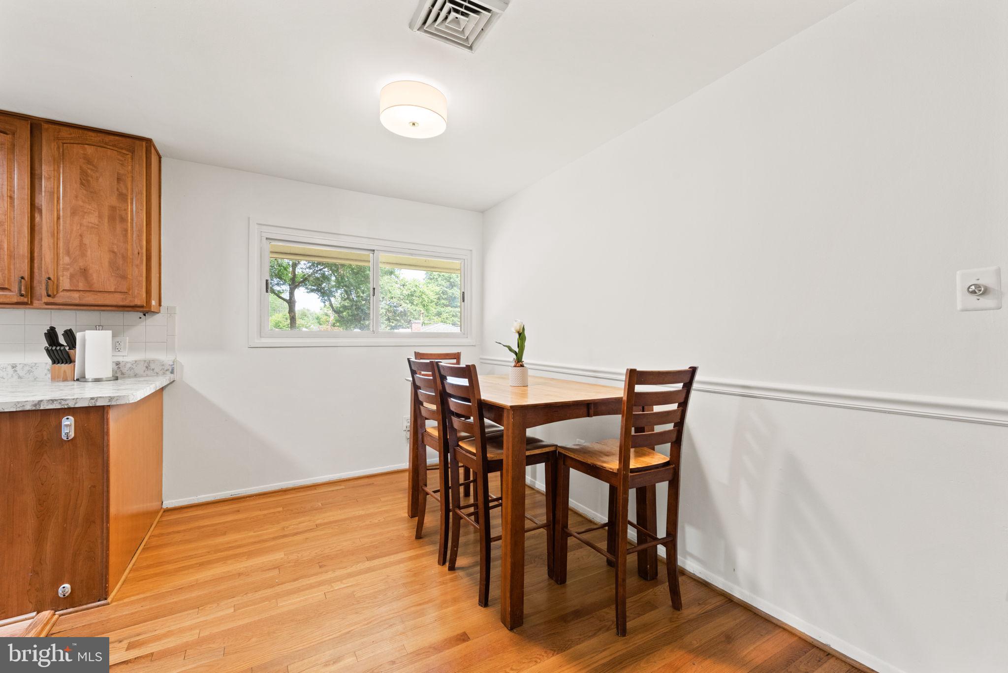 902 Regency Road Woodbridge, VA 22191 - Photo 9 of 34 Gallery Image 9