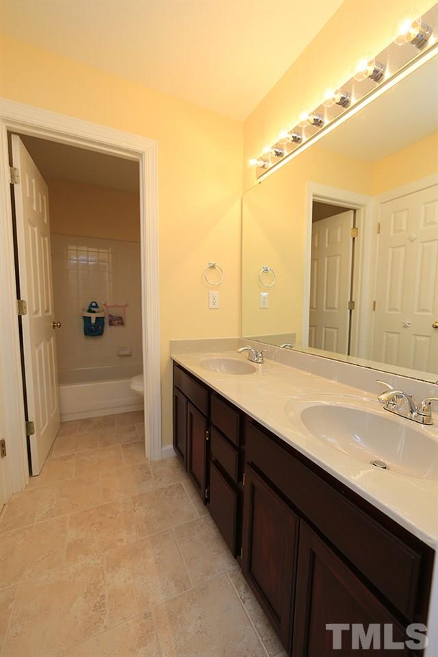8504 Bluff Pointe Court Raleigh, NC 27615 - Photo 19 of 25 Gallery Image 19