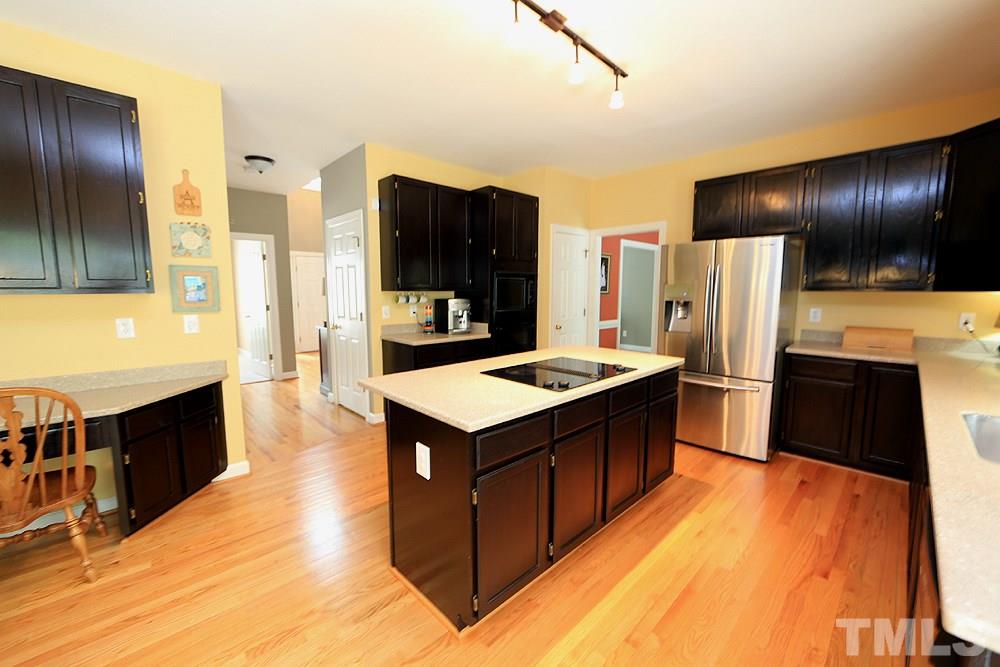 8504 Bluff Pointe Court Raleigh, NC 27615 - Photo 7 of 25 Gallery Image 7