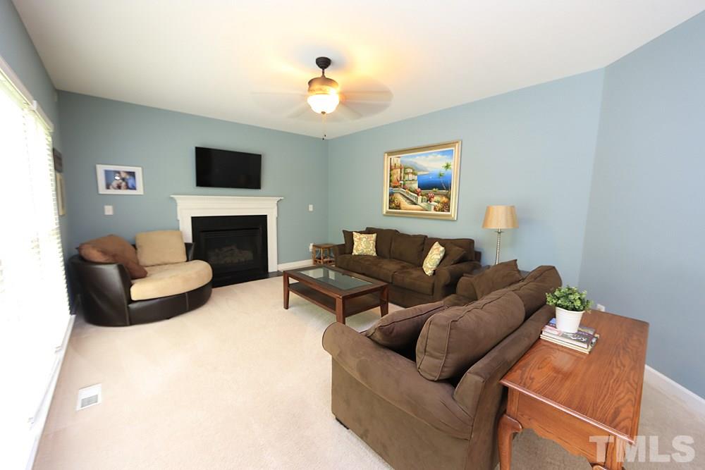 8504 Bluff Pointe Court Raleigh, NC 27615 - Photo 10 of 25 Gallery Image 10
