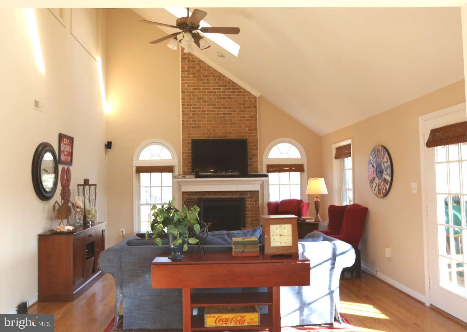 11883 Fawn Ridge Lane Reston, VA 20194 - Photo 11 of 30 Family Room