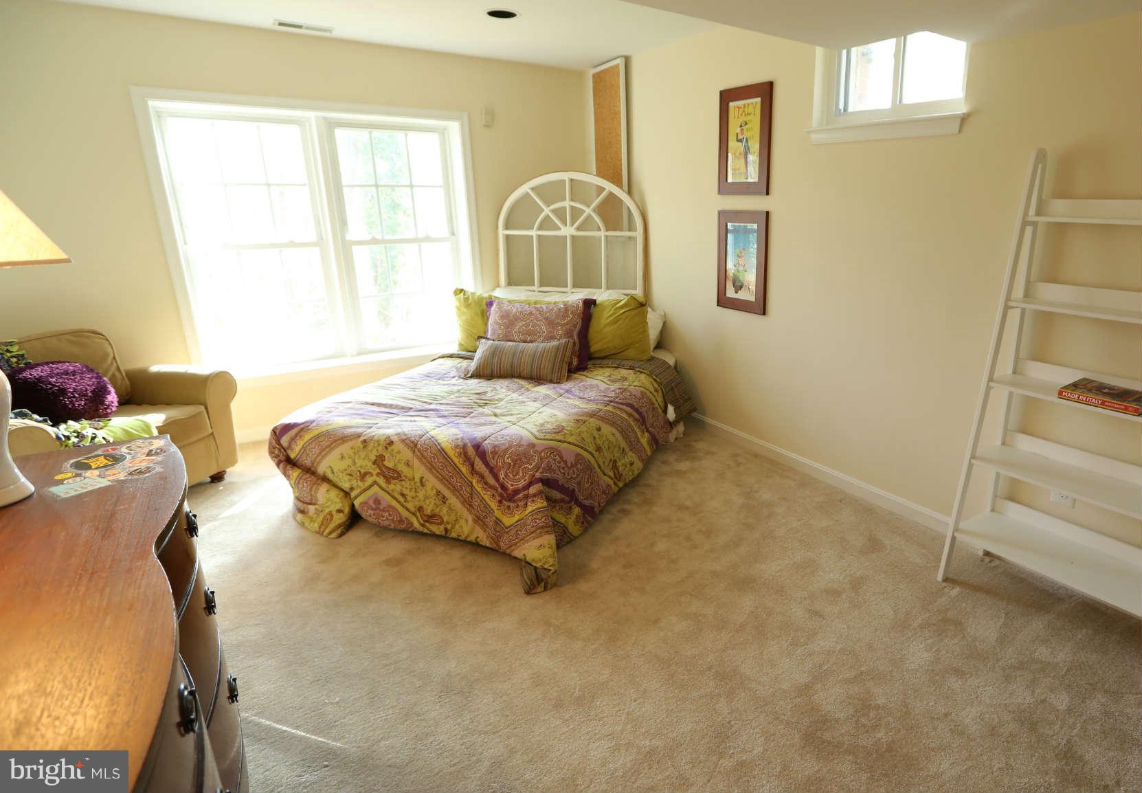 11883 Fawn Ridge Lane Reston, VA 20194 - Photo 25 of 30 Bedroom