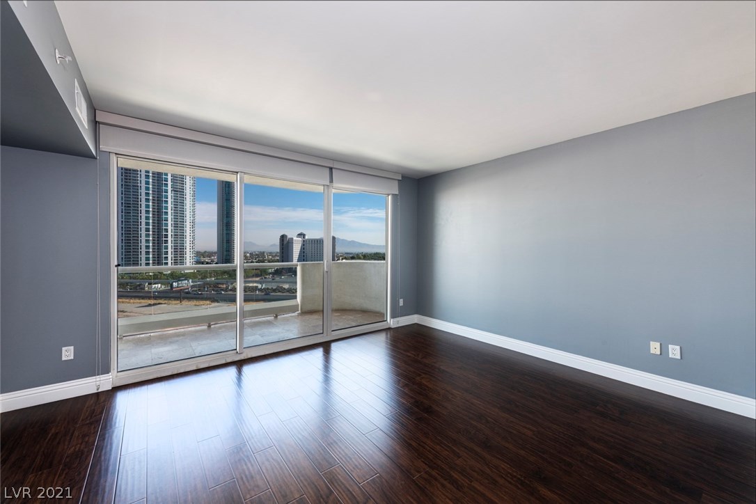 2747 Paradise Road, Unit 904 Las Vegas, NV 89109 - Photo 13 of 22 Gallery Image 13