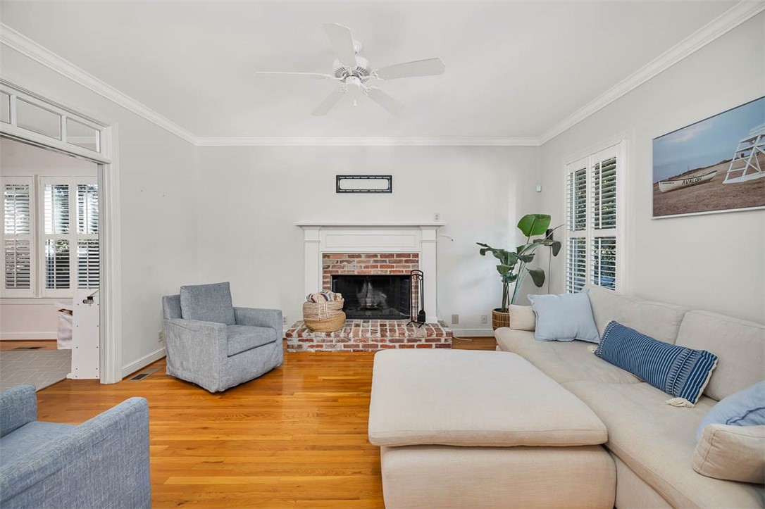 122 Rosemont Street St. Simons Island, GA 31522 - Photo 7 of 33