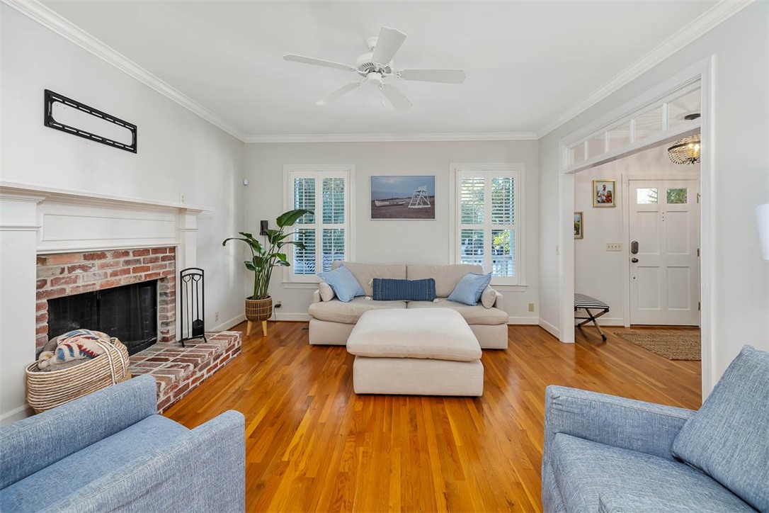 122 Rosemont Street St. Simons Island, GA 31522 - Photo 8 of 33