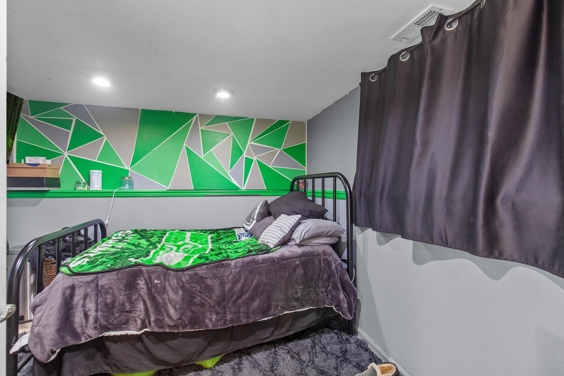 11313 East 33rd Avenue Spokane, WA 99206 - Photo 17 of 24