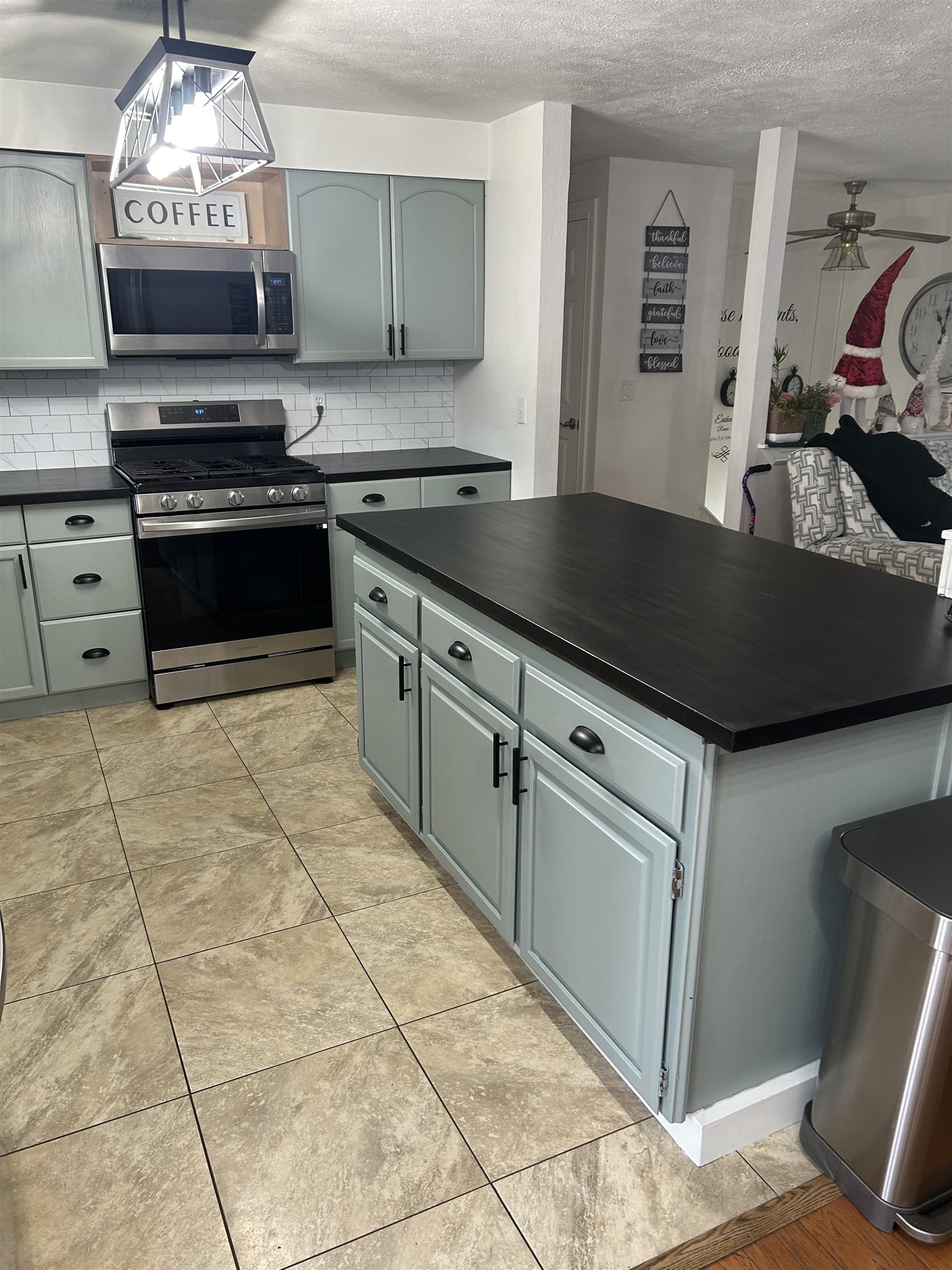 11313 East 33rd Avenue Spokane, WA 99206 - Photo 2 of 24