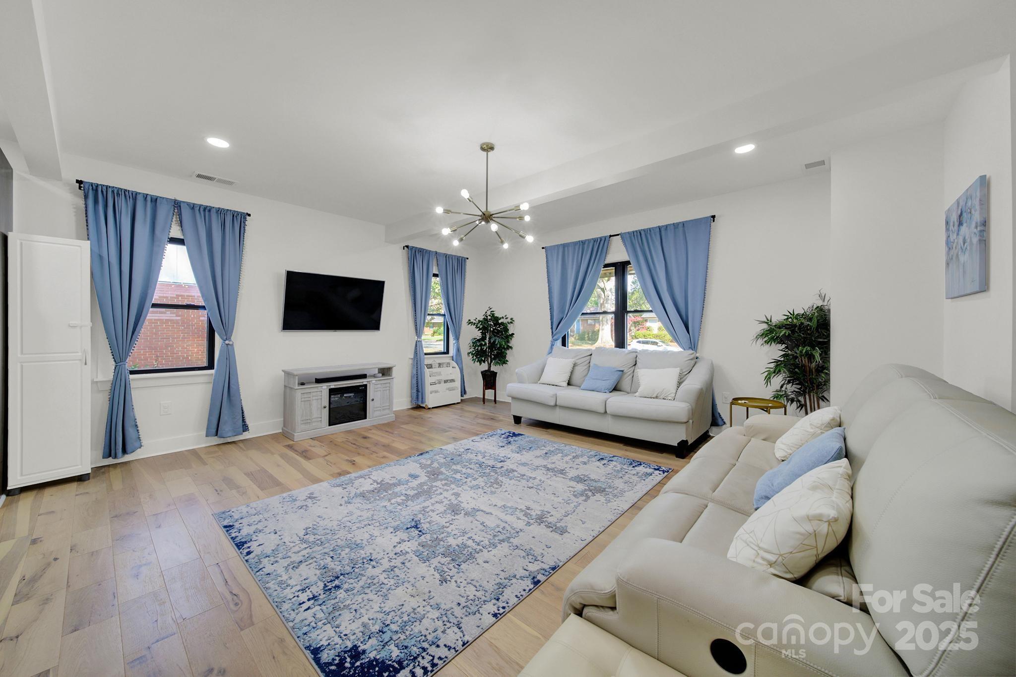 4122 Applegate Road Charlotte, NC 28209 - Photo 5 of 38