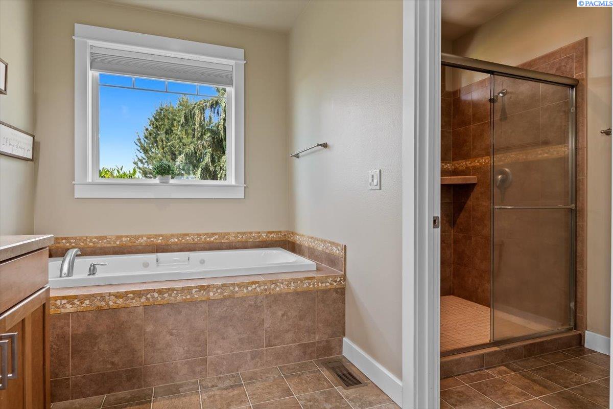 168715 West Johnson Road Prosser, WA 99350 - Photo 26 of 49 Gallery Image 26
