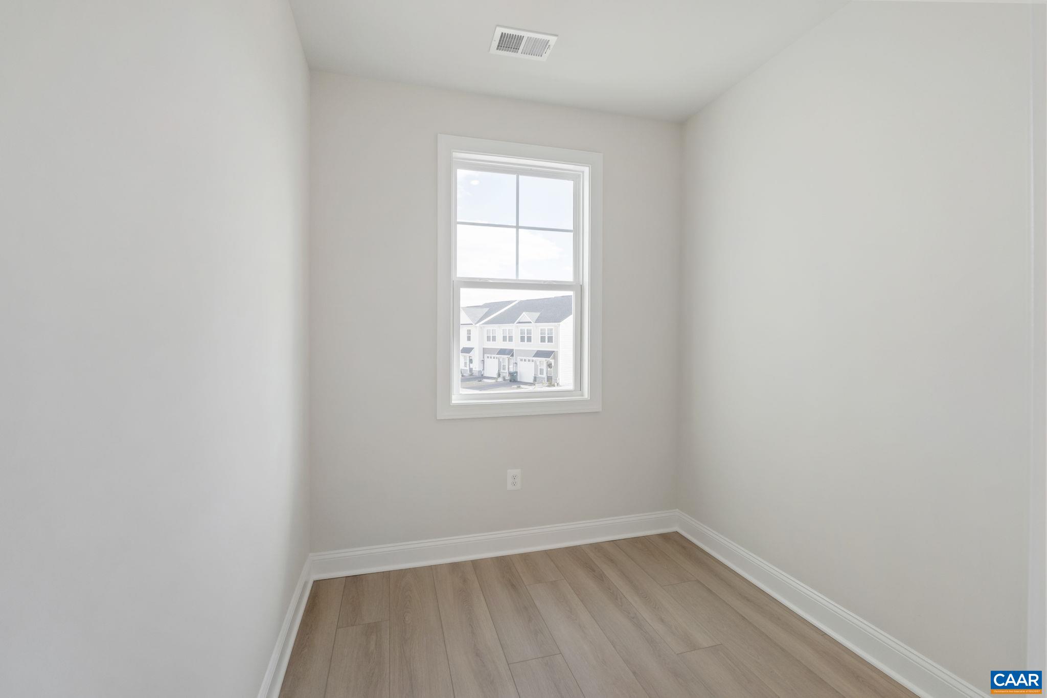 137 Springdale Road Waynesboro, VA 22980 - Photo 26 of 37 Gallery Image 26