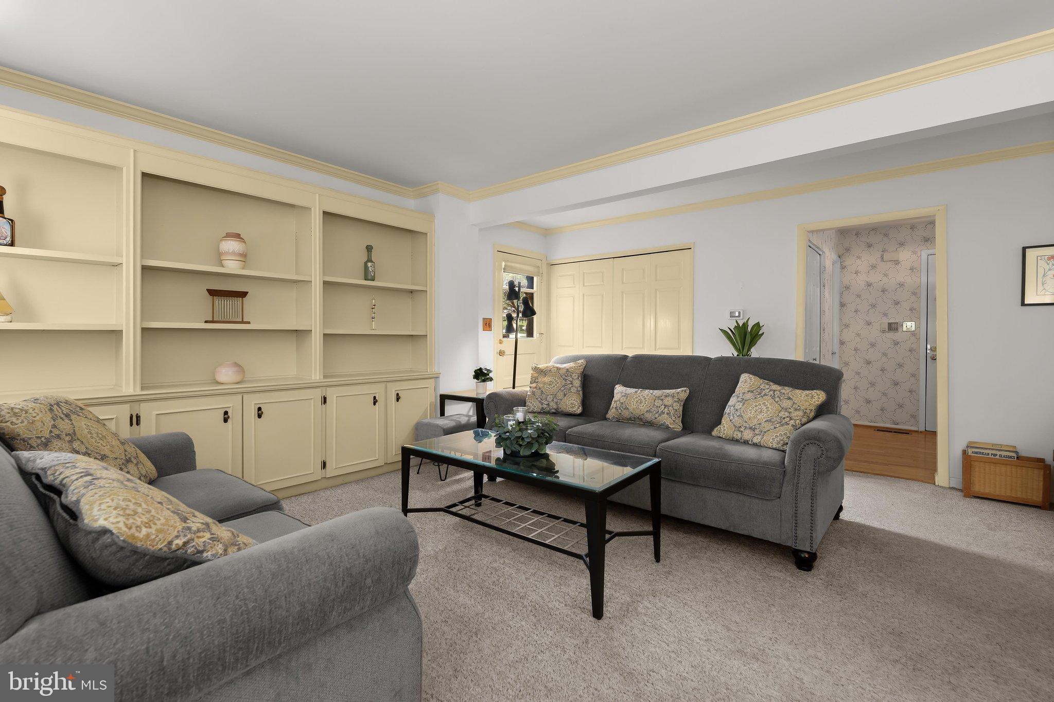 914 Farmstead Road Cockeysville, MD 21030 - Photo 14 of 61 Family Room with Built Ins