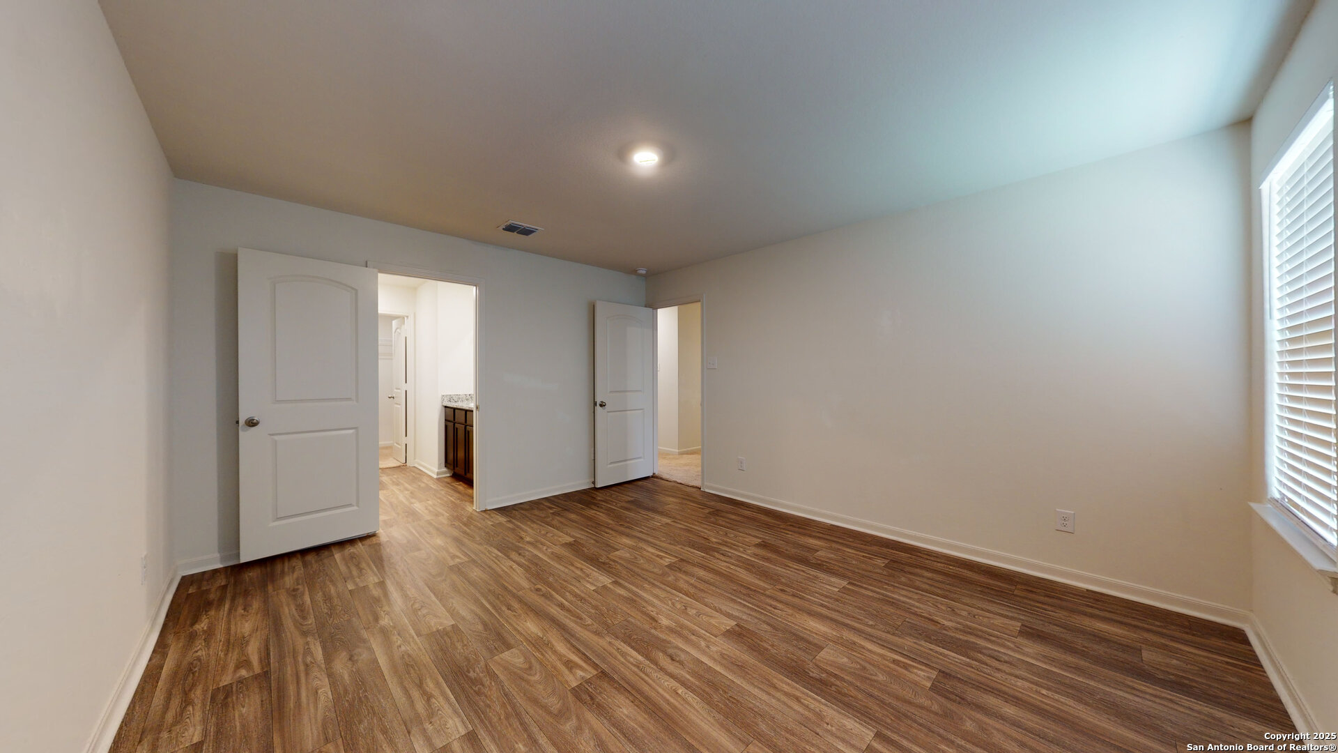 10927 Chatham Court Converse, TX 78109 - Photo 11 of 32