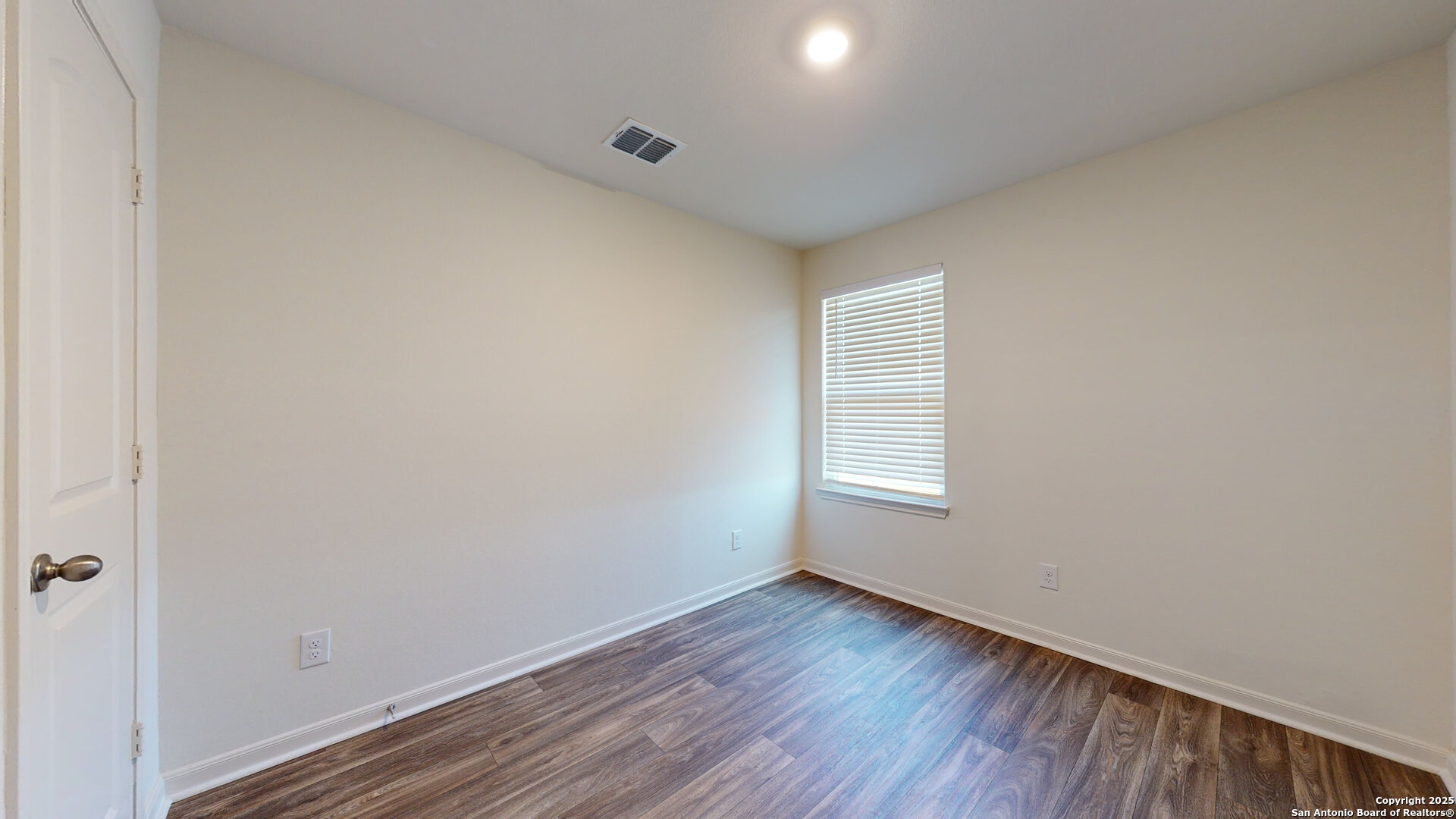 10927 Chatham Court Converse, TX 78109 - Photo 18 of 32