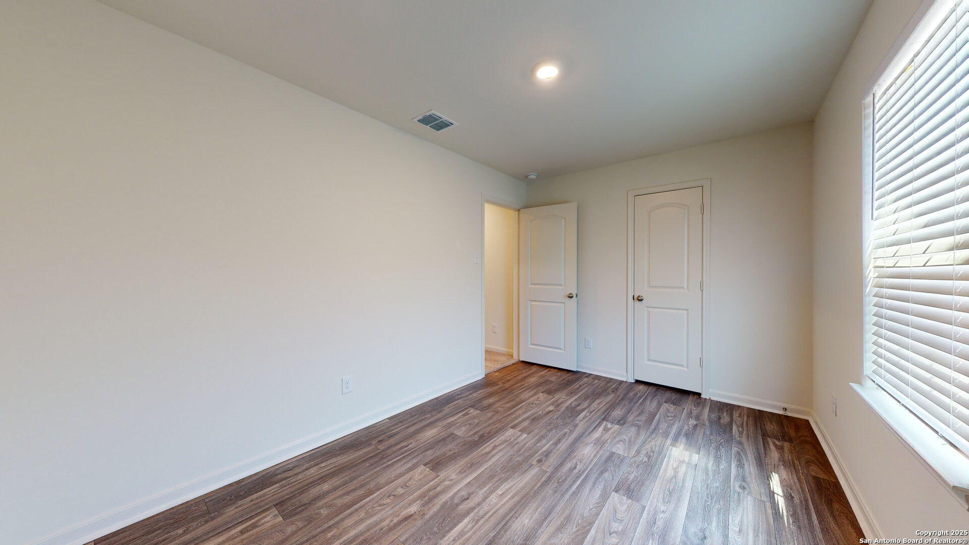 10927 Chatham Court Converse, TX 78109 - Photo 25 of 32