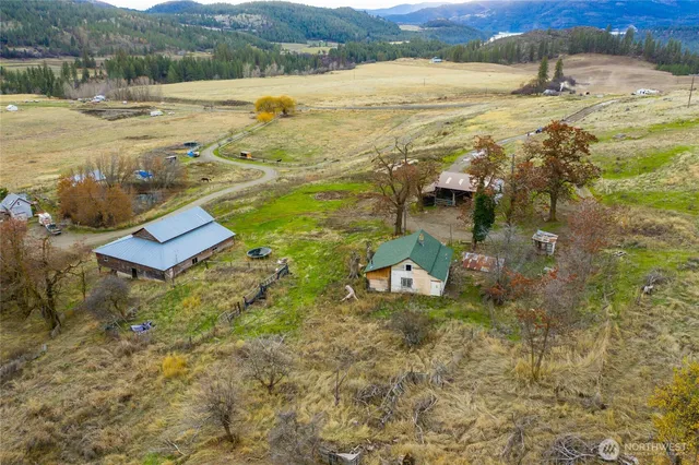 $350,000 | 4521 Highway 25 South, Hunters, WA 99137