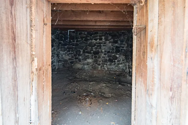 $350,000 | 4521 Highway 25 South, Hunters, WA 99137