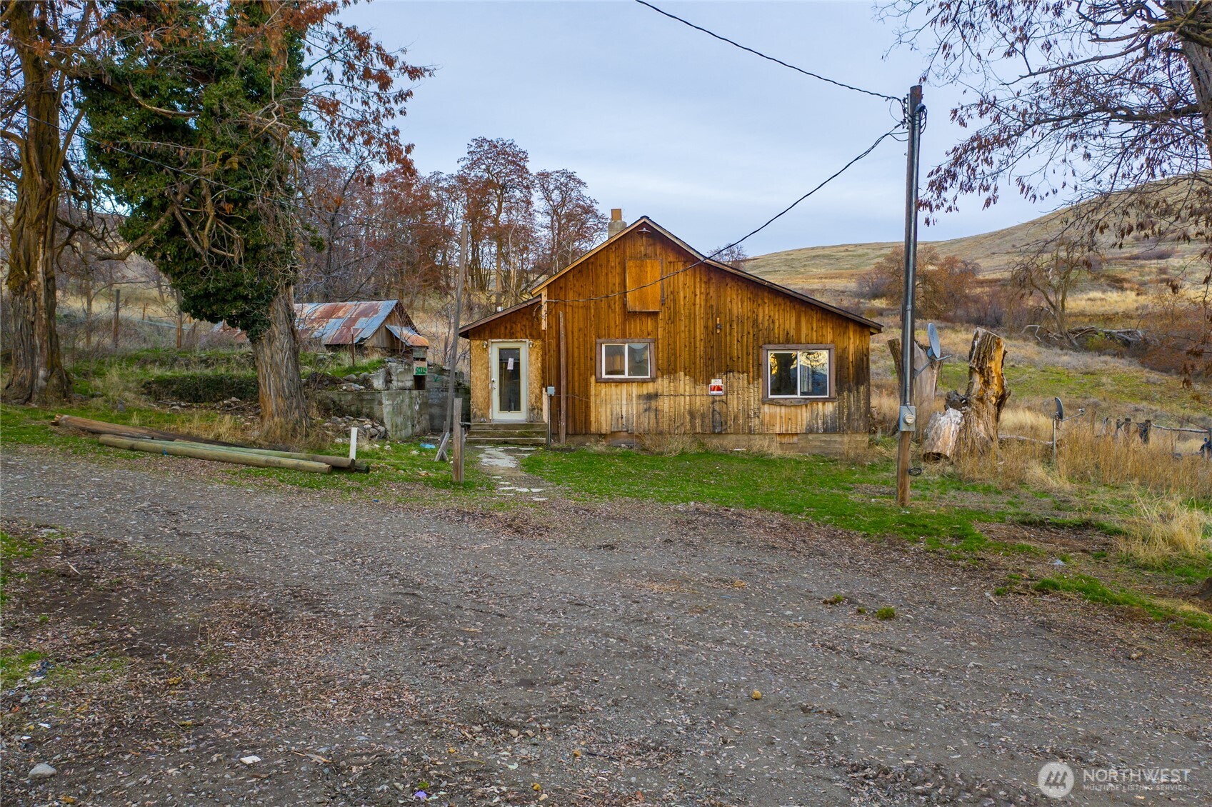 4521 Highway 25 South Hunters, WA 99137 - Photo 9 of 36 a view of a house with a yard