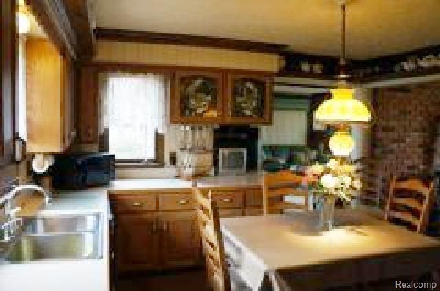 20995 30 Mile Road Ray, MI 48096 - Photo 5 of 25 # 4 Kitchen.jpg