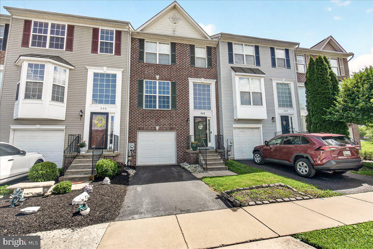 248 Timber View Court Frederick, MD 21702 - Photo 2 of 35