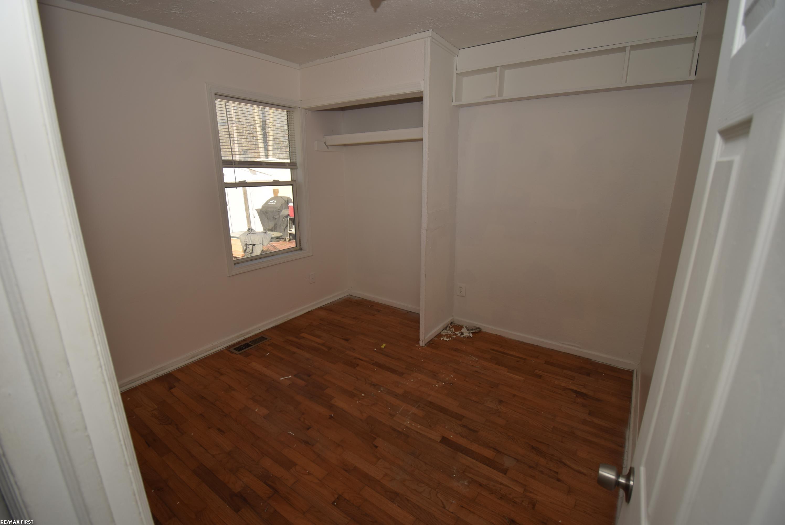 20150 Sherwood Road Belleville, MI 48111 - Photo 15 of 22