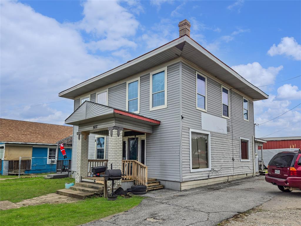 507 West Nash Street Terrell, TX 75160 - Photo 4 of 22 a view of a house with a yard