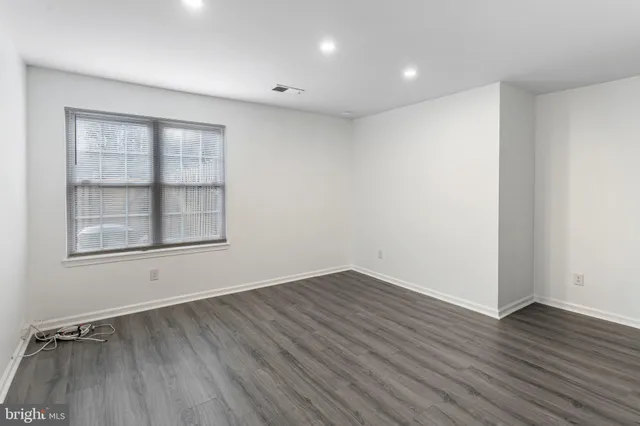 $2,250 | 16342 Taconic Circle, Dumfries, VA 22025