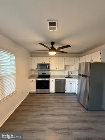 $2,250 | 16342 Taconic Circle, Dumfries, VA 22025