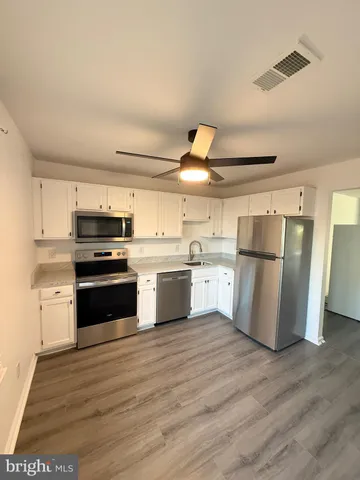 $2,250 | 16342 Taconic Circle, Dumfries, VA 22025