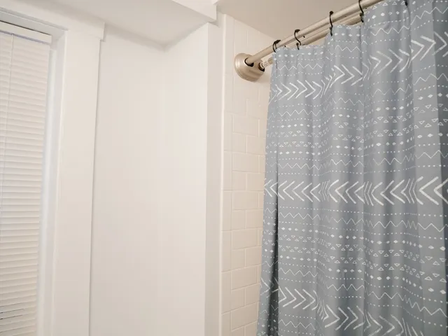 $1,800 | 10 Beals Street, Unit B1, Brookline, MA 02446