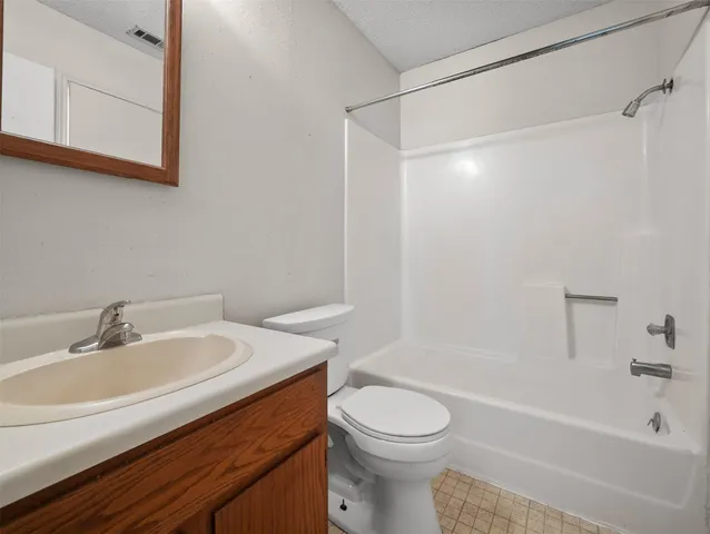 $200,000 | 3600 Stoney Meadow Street, San Antonio, TX 78247