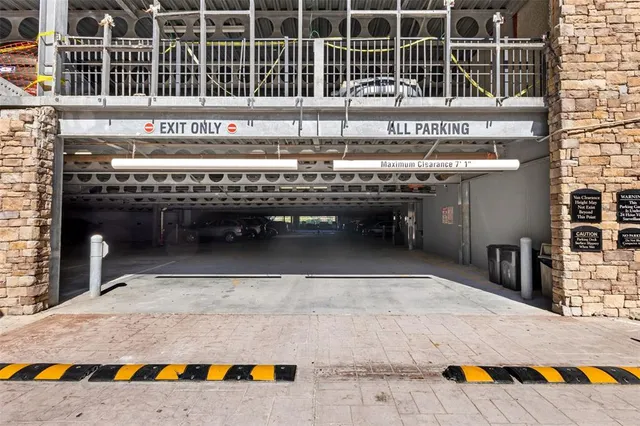 $285,000 | 4221 West Spruce Street, Unit 1326, Tampa, FL 33607