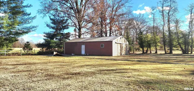 $275,000 | 7306 Norris Drive, Marion, IL 62959