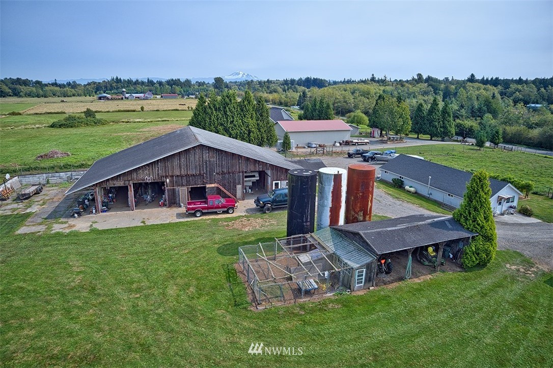 3668 Bay Road Ferndale, WA 98248 - Photo 26 of 40 an aerial view of a house with big yard