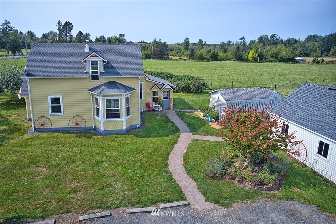 3668 Bay Road Ferndale, WA 98248 - Photo 32 of 40 an aerial view of a house with garden