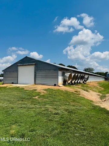 $950,000 | 454 Highway 586, Kokomo, MS 39643