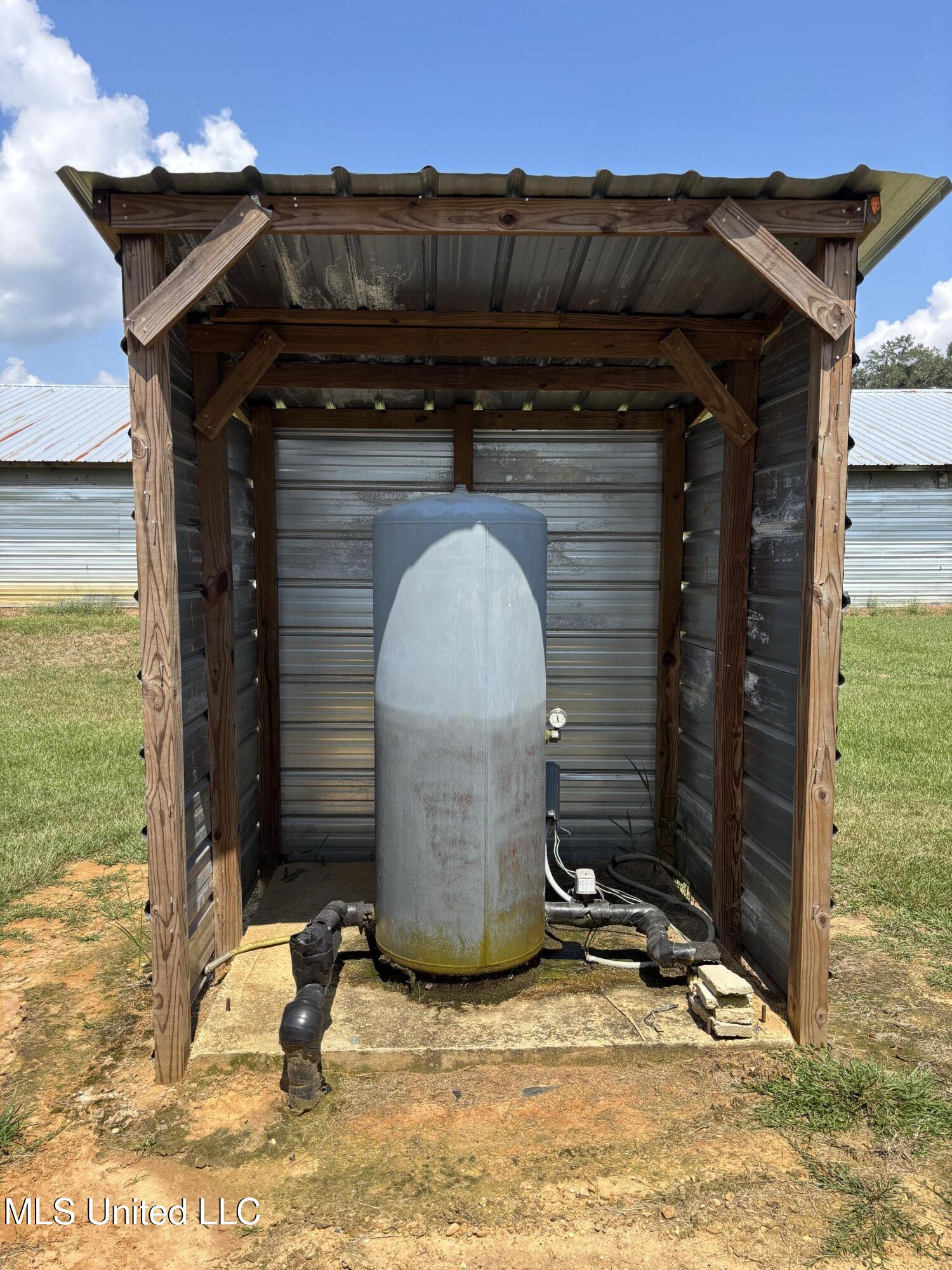 454 Highway 586 Kokomo, MS 39643 - Photo 23 of 66 IMG_2796