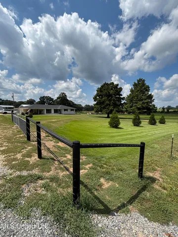 $950,000 | 454 Highway 586, Kokomo, MS 39643