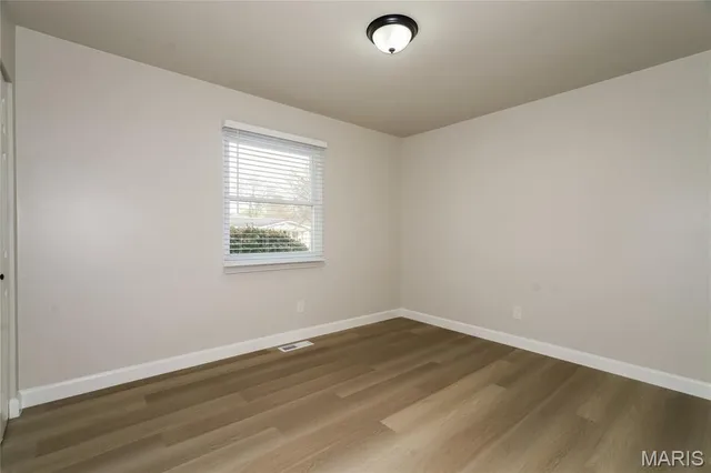 $2,440 | 623 Riverside Drive, St. Charles, MO 63304