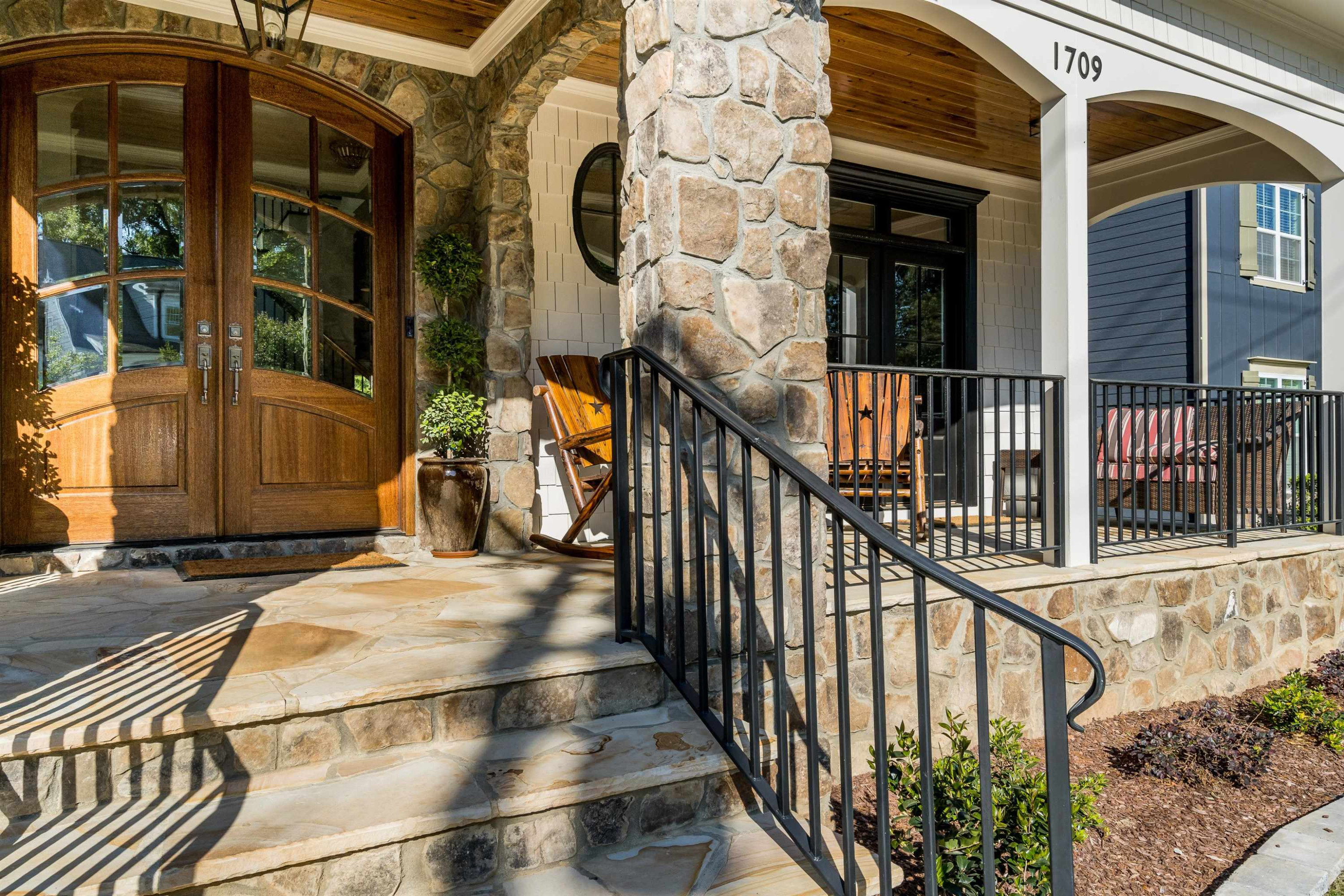 1709 Center Road Raleigh, NC 27608 - Photo 4 of 49 Photo 4