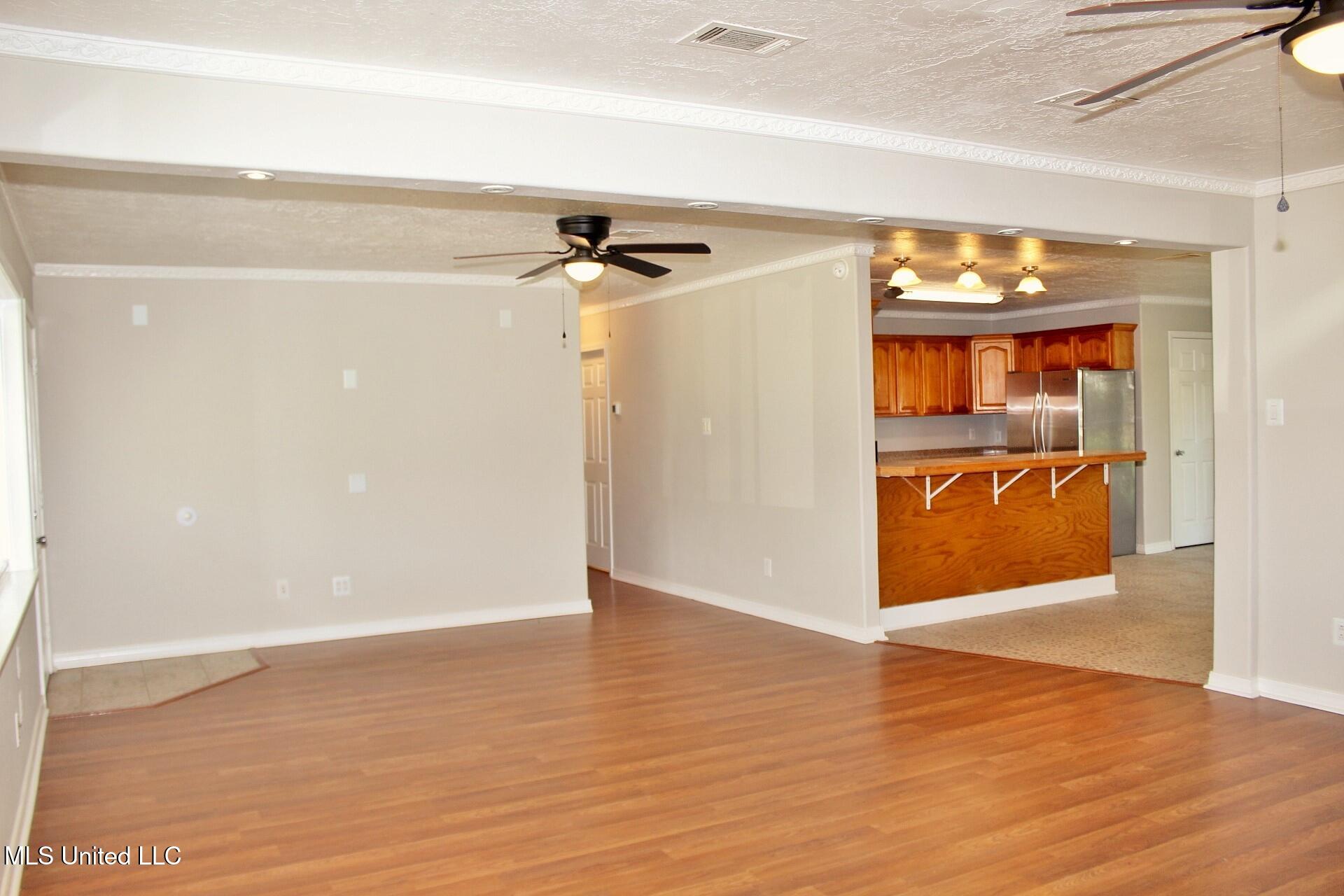 144 Inland Beach Road Lucedale, MS 39452 - Photo 6 of 37 6-Living Room