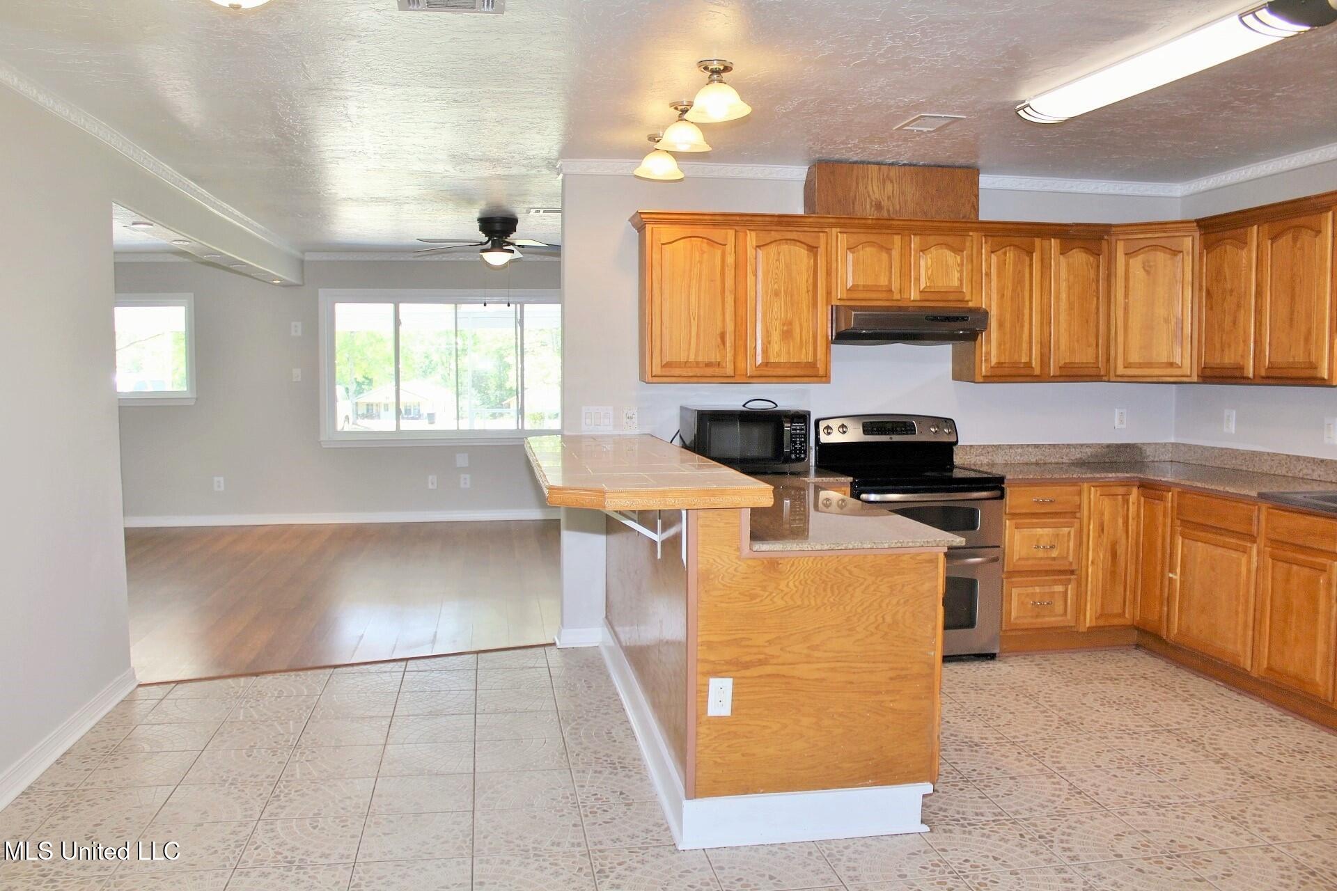 144 Inland Beach Road Lucedale, MS 39452 - Photo 7 of 37 7-Kitchen