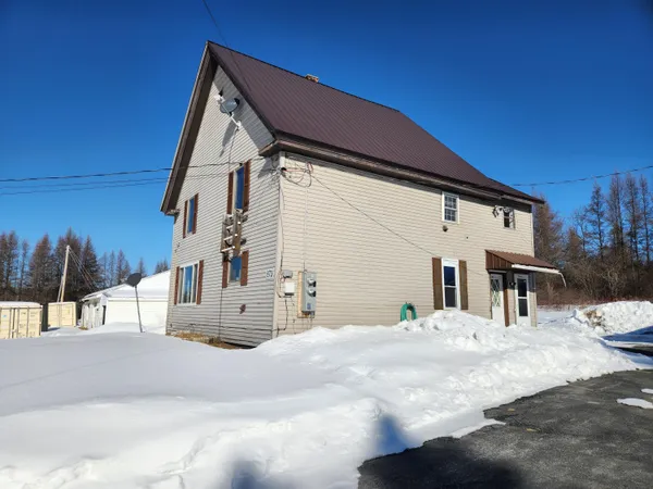 $130,000 | 673 Mapleton Road, Mapleton, ME 04757