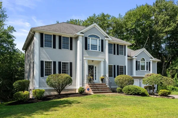 $1,450,000 | 4 Green Meadow Drive, Lynnfield, MA 01940